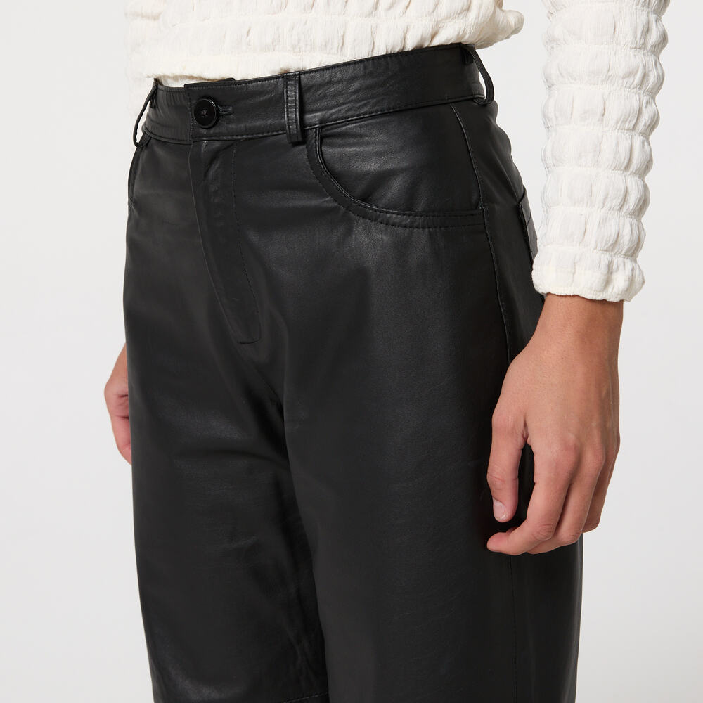 Pantalón Muna Cuero - Imagen 4