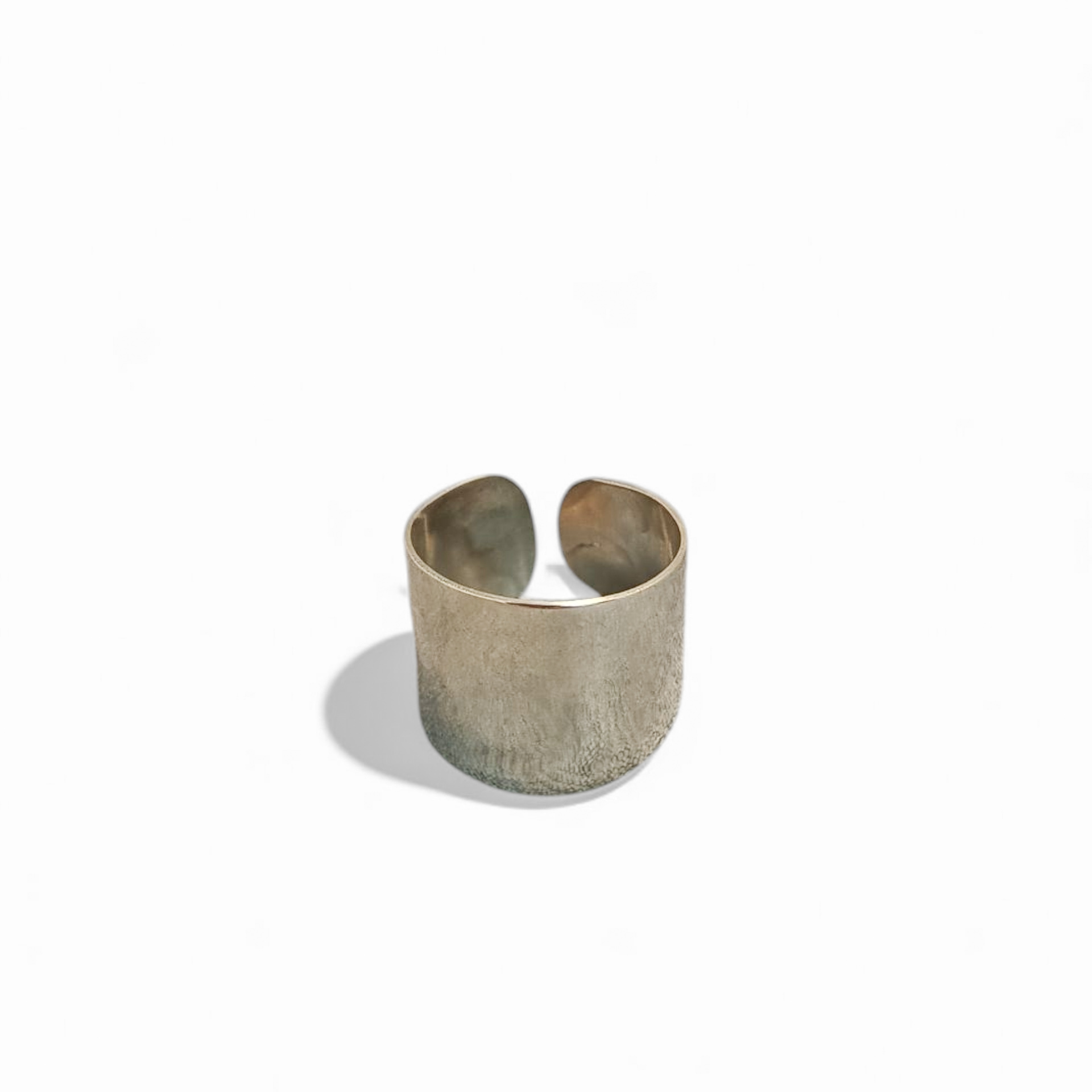 Anillo Golpeado Abierto